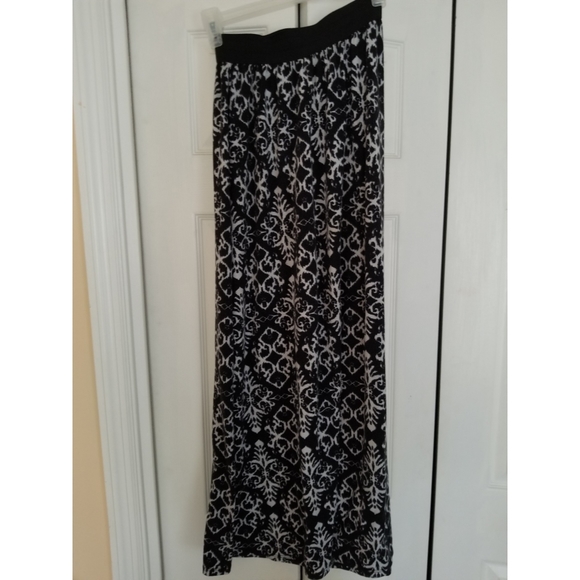 Maxi Skirt - Picture 2 of 2